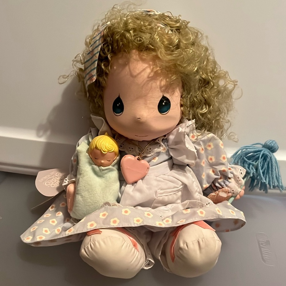 Precious Moments “Moms are made in heaven” doll / tags still attached